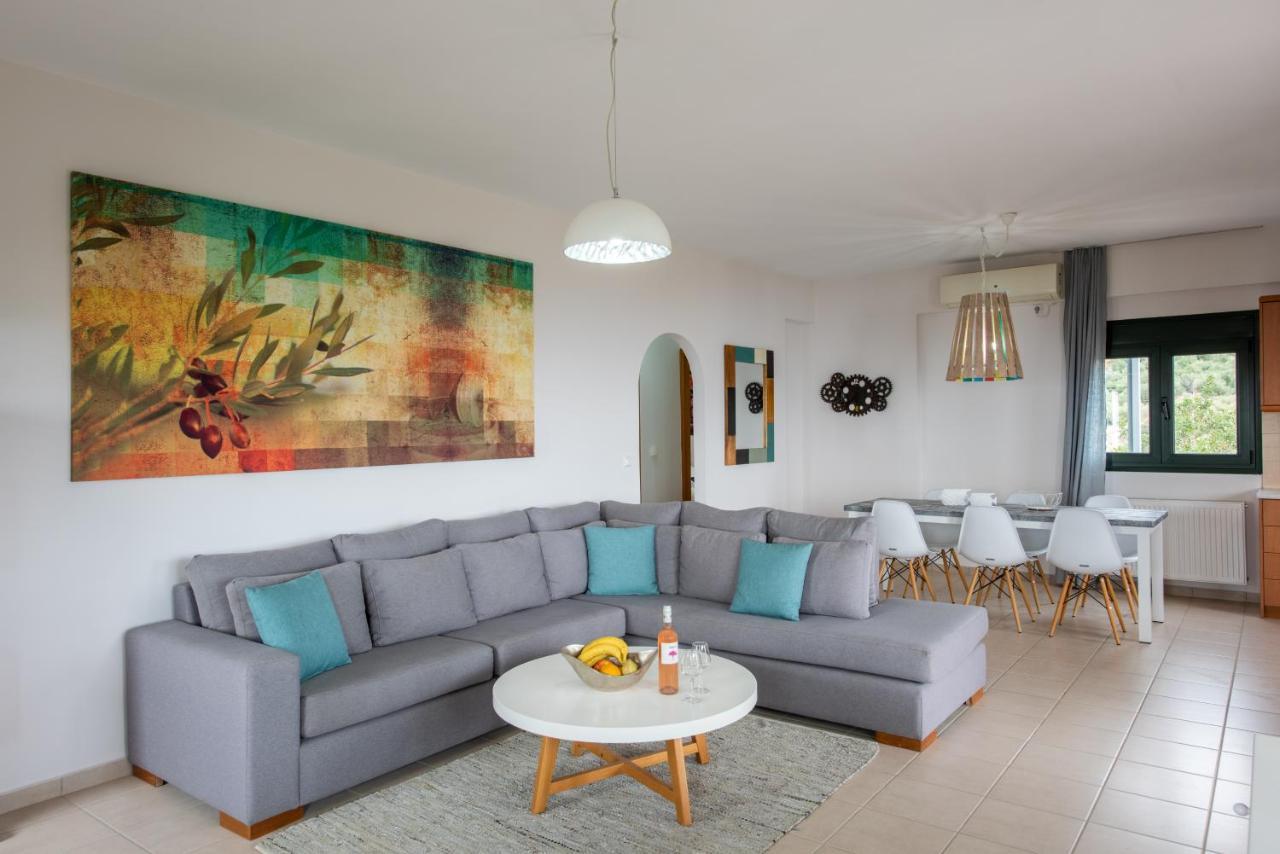 Portela Luxury Homes Hébergement de vacances Keratokampos